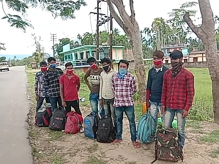 Tripura: 8 migrated workers detained while walking back home in Assam